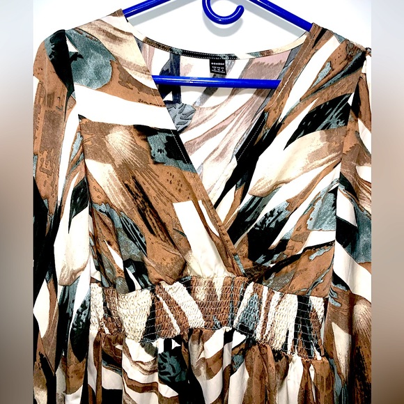 Gomorn women’s colorful dress brown and green size medium - Picture 2 of 3